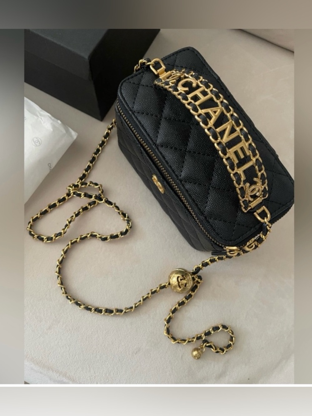 GWP Chanel Black Quilted Leather vanity Bag chain crossbody - Picture 3 of 11